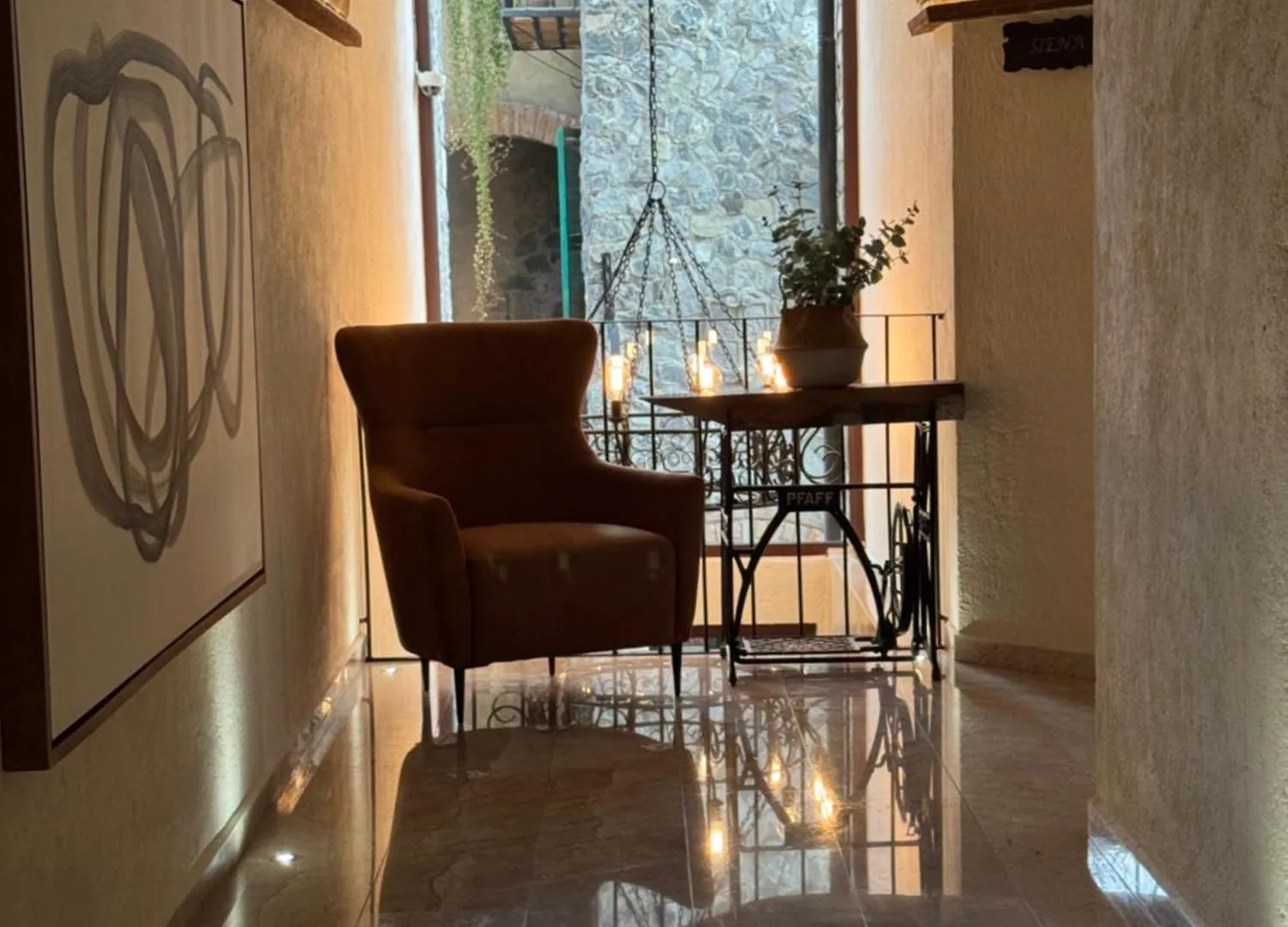 Porta Paradiso Valquirico, Albergo Boutique Santeagueda