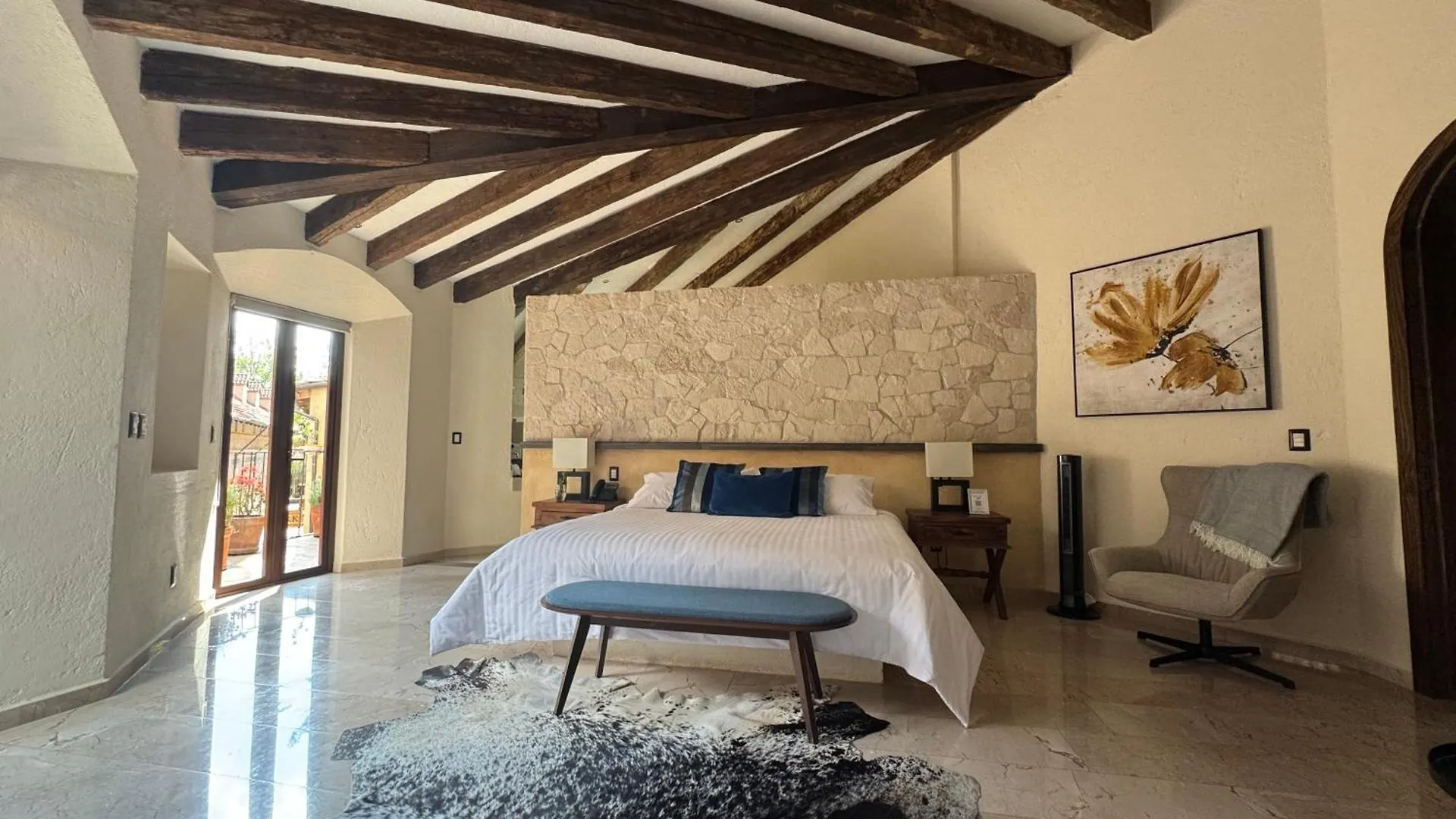 Hotel Porta Paradiso Valquirico, Albergo Boutique Santeagueda
